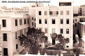 Oran - Rue Adjudant Gabaig- Jeune France - 03